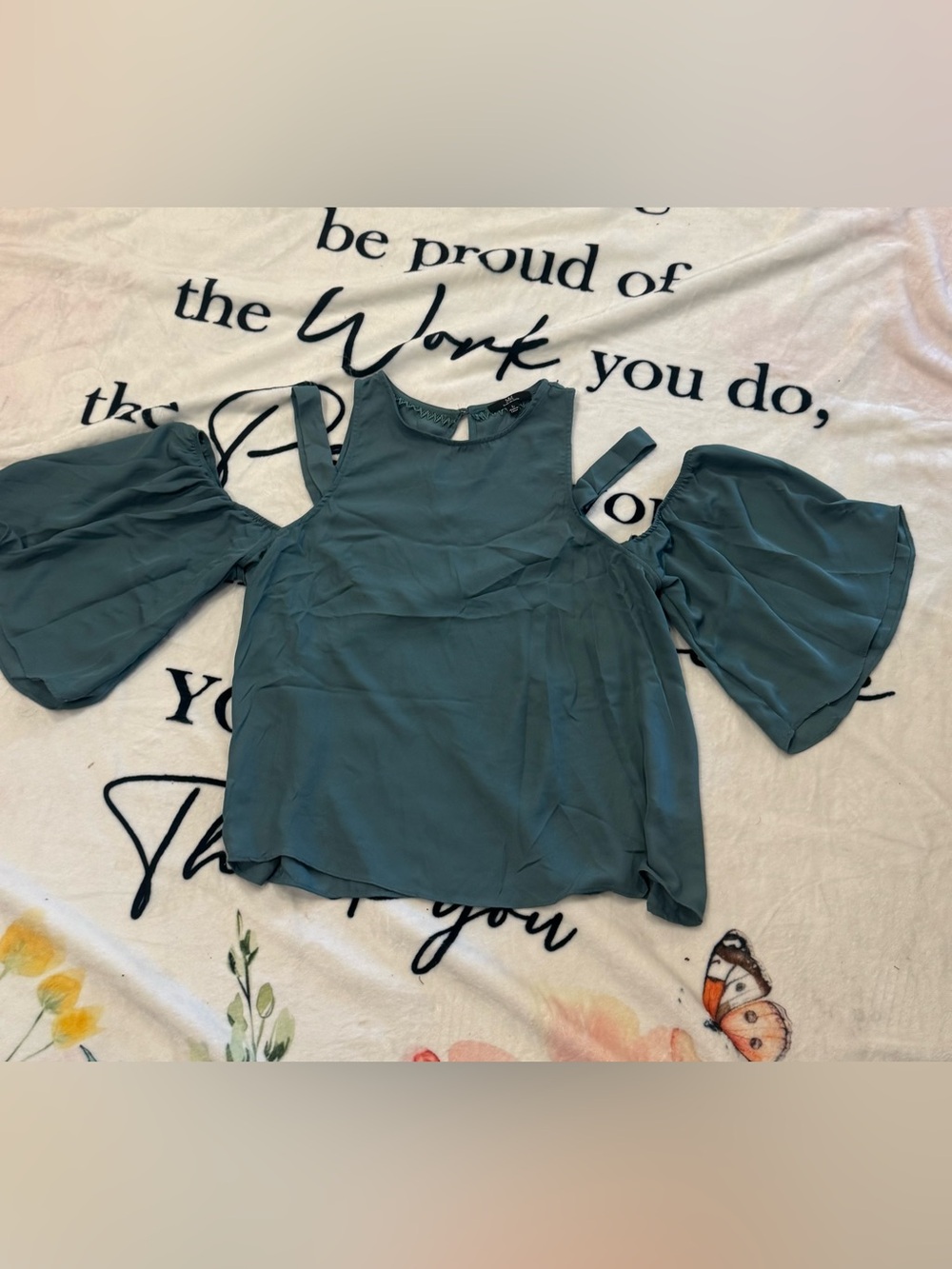 Women’s Cold-Shoulder Blouse in Teal Size L